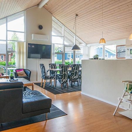 12 Person Holiday Home In Aabenraa Loddenhøj Dış mekan fotoğraf
