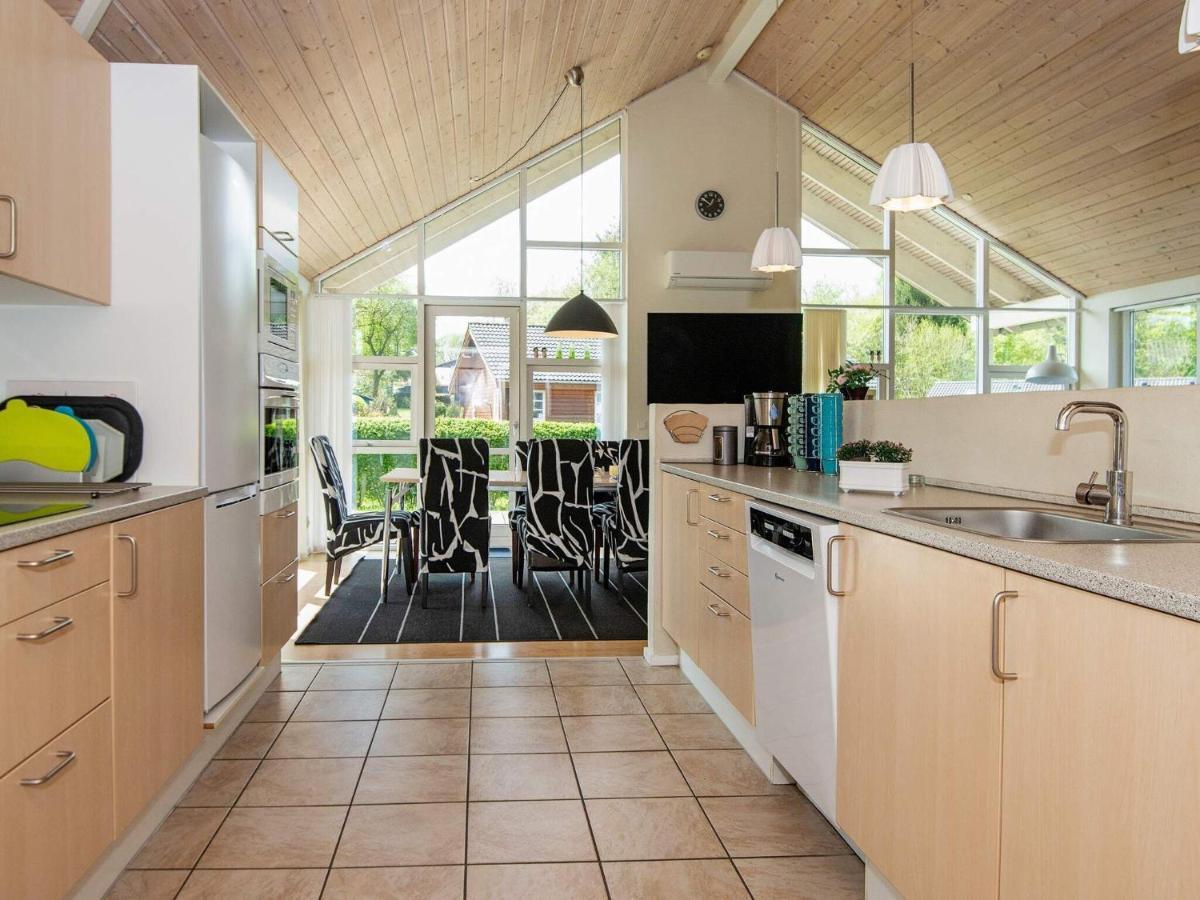 12 Person Holiday Home In Aabenraa Loddenhøj Dış mekan fotoğraf